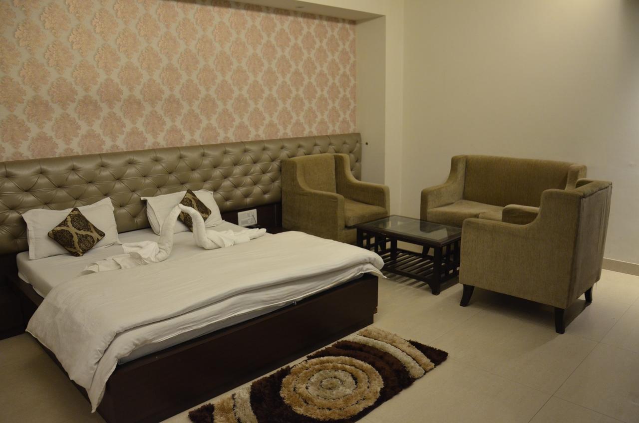 Hotel Aroma Inn Sirsa Εξωτερικό φωτογραφία