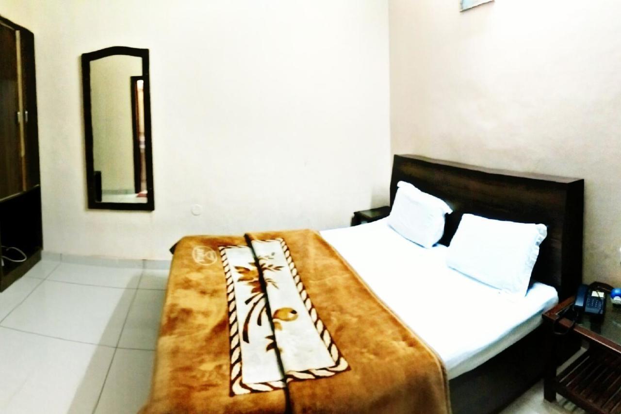 Hotel Aroma Inn Sirsa Εξωτερικό φωτογραφία