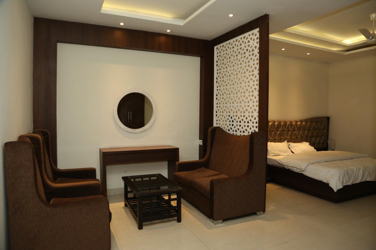 Hotel Aroma Inn Sirsa Εξωτερικό φωτογραφία
