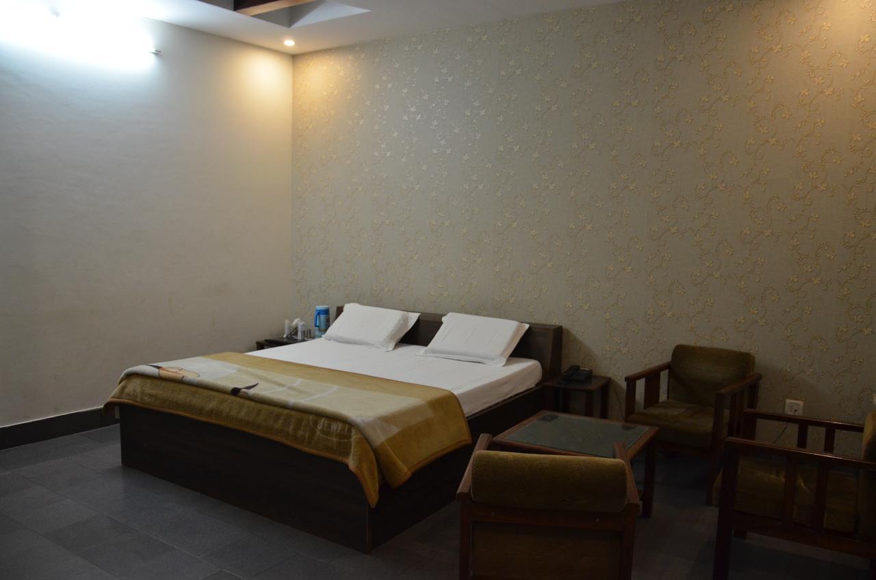Hotel Aroma Inn Sirsa Εξωτερικό φωτογραφία